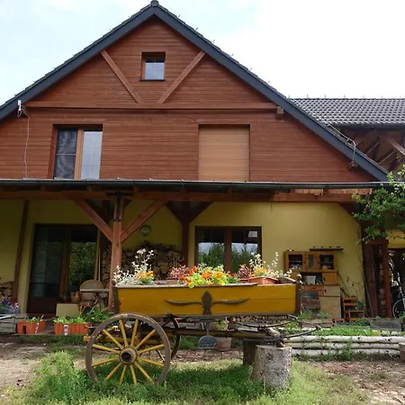 בית אירוח Bogdanki Stary Targ